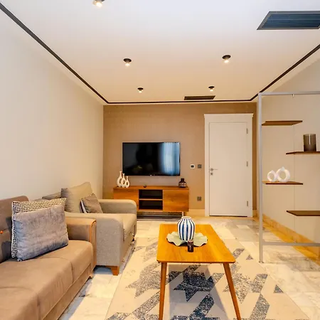 - Brand-new Designer - Elevator Access - Steps From Taksim & Seaside * Istanboel