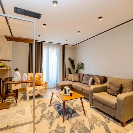- Brand-new Designer - Elevator Access - Steps From Taksim & Seaside Istanbulská provincie